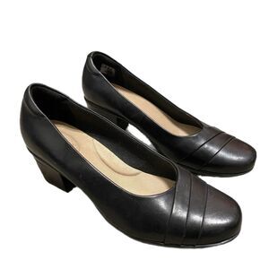 Clarks Leather Comfort Pumps Women 9.5M  EU 41 2.5 “ Block Heel 2" Padded Office